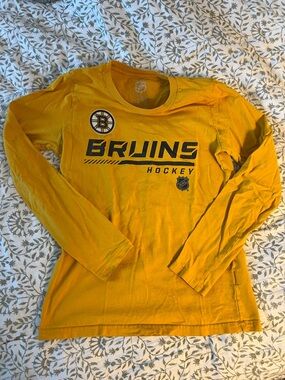 NHL youth Boston Bruins Yellow Crewneck Tee with Logo